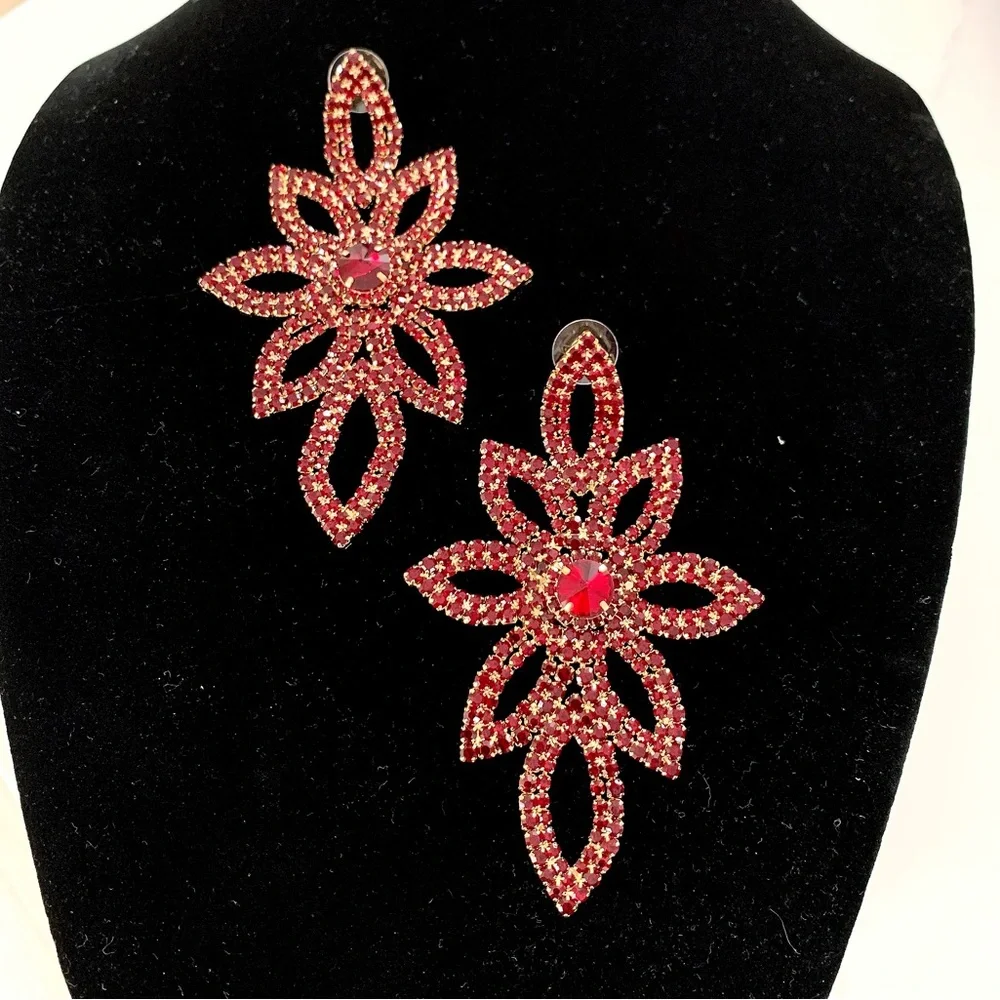 Gorgeous Ruby Red Flower Drop Earrings - Picture 1 of 7